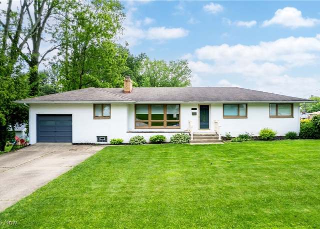 Property at 2317 Robinhood Dr, Wooster, OH 44691, 3 beds, 2 baths