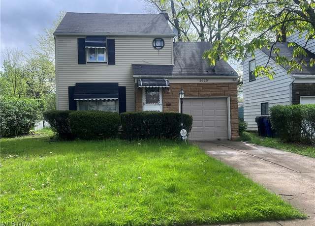 Property at 3925 Strandhill Rd, Cleveland, OH 44128, 3 beds, 1 bath
