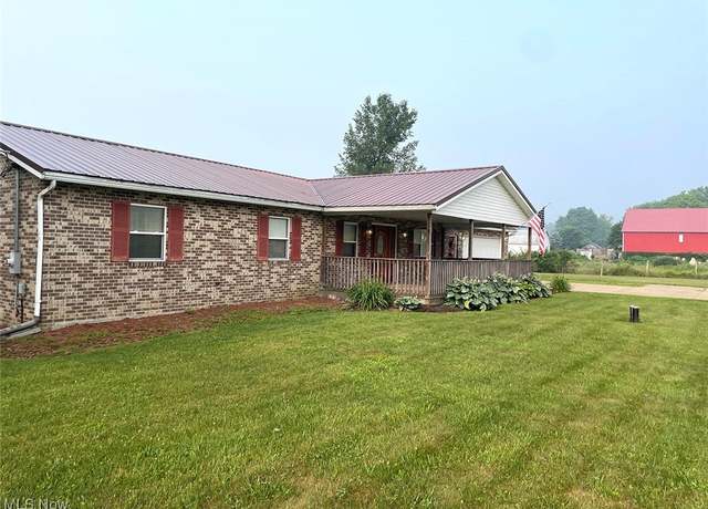 Property at 13520 Baywood St SE, Paris, OH 44669, 2 beds, 2 baths