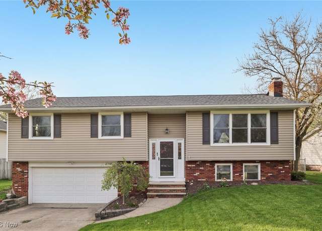 Property at 4745 Cottonwood Ln, Brunswick, OH 44212, 3 beds, 2 baths