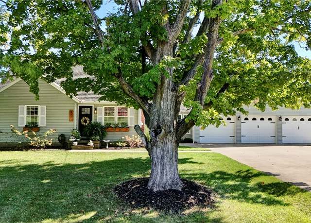 Property at 3433 Fredericksburg Rd, Wooster, OH 44691, 4 beds, 2 baths