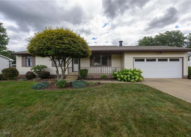 Property at 538 Tanya Ave NW, Massillon, OH 44646, 3 beds, 2 baths