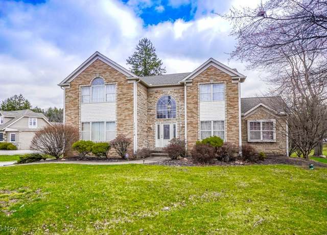 Property at 11316 Cleveland Ave NW, Uniontown, OH 44685, 3 beds, 3 baths