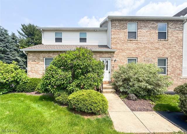 Property at 3635 Indian Run Dr #1, Canfield, OH 44406, 2 beds, 2 baths