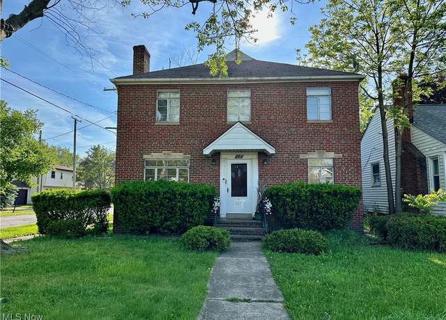 Property at 1166 E 176th St, Cleveland, OH 44119, 4 beds, 2 baths