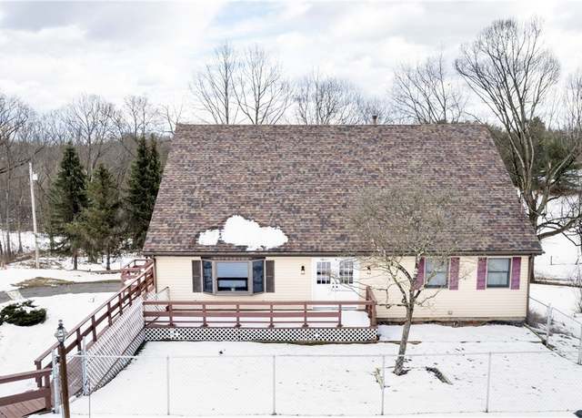 Property at 140 Iris Ln, Colliers, WV 26035, 3 beds, 3.5 baths