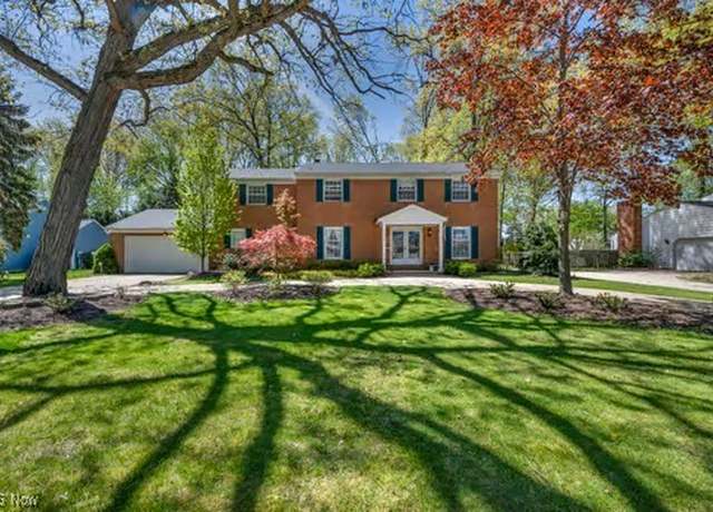 Property at 32659 Carriage Ln, Avon Lake, OH 44012, 6 beds, 3.5 baths