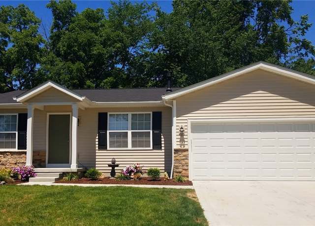 Property at 101 Magnolia Ave, Northfield Village, OH 44067, 3 beds, 2 baths