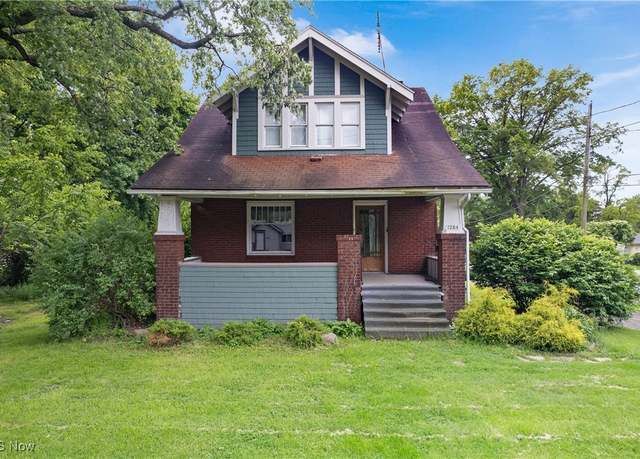 Property at 1284 Norton Ave, Norton, OH 44203, 3 beds, 1.5 baths