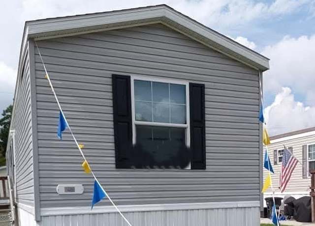 Property at 6271 Jean Dr, Ravenna, OH 44266, 3 beds, 2 baths