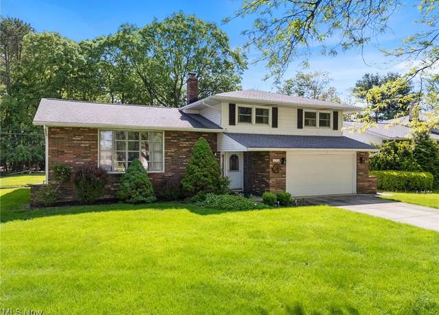 Property at 6555 Fairweather Dr, Middleburg Heights, OH 44130, 3 beds, 1.5 baths