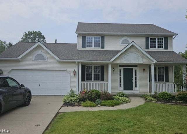 Property at 27041 Glenside Ln, Olmsted Twp, OH 44138, 4 beds, 2.5 baths