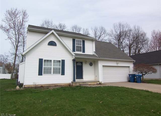Property at 7078 Oak Tree Dr S, Lorain, OH 44053, 4 beds, 2.5 baths