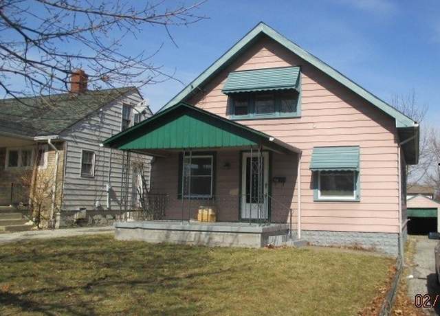 Property at 734 Cambridge Ave, Youngstown, OH 44502, 3 beds, 1 bath