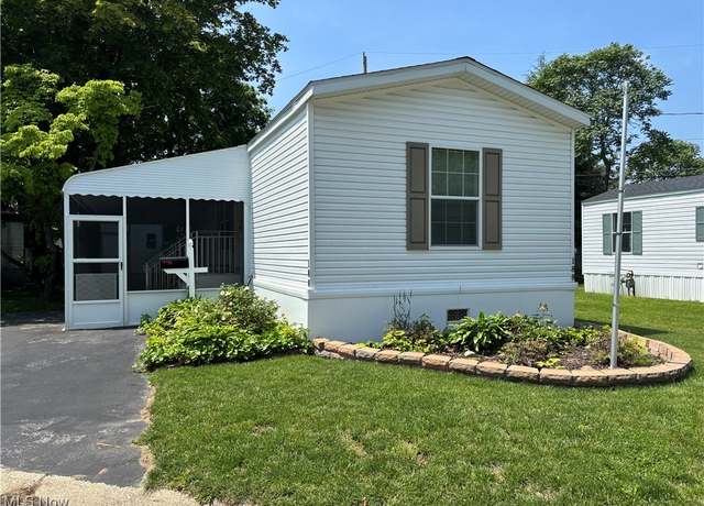 Property at 188 Spruce Ln, Mentor, OH 44060, 2 beds, 2 baths