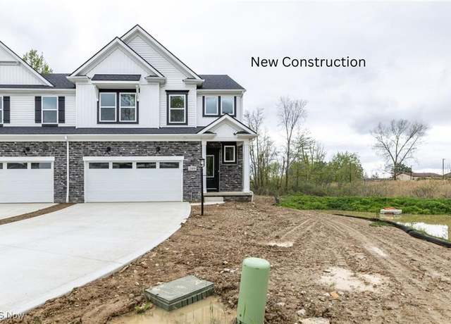 Property at 2105 Glenmont Dr, Brunswick, OH 44212, 3 beds, 2.5 baths