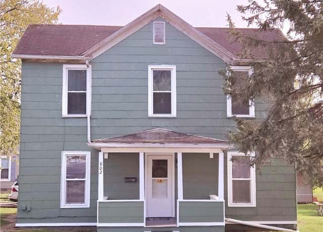 Property at 802 Camden Ave, Parkersburg, WV 26101, 4 beds, 1.5 baths