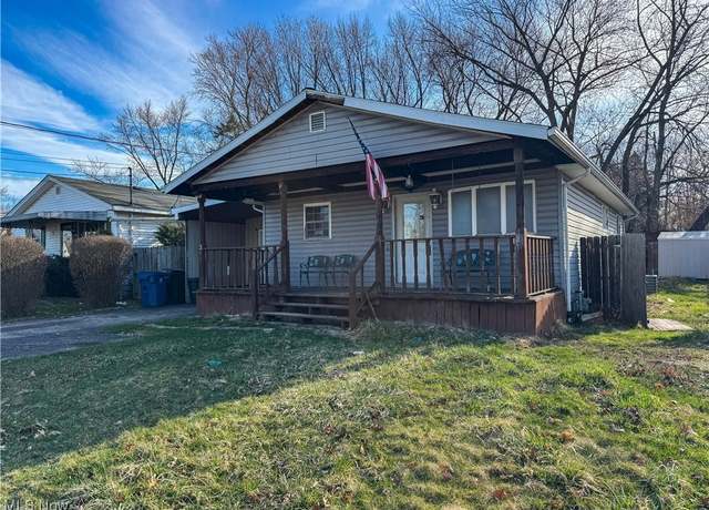 Property at 311 High Ave, Niles, OH 44446, 3 beds, 2 baths