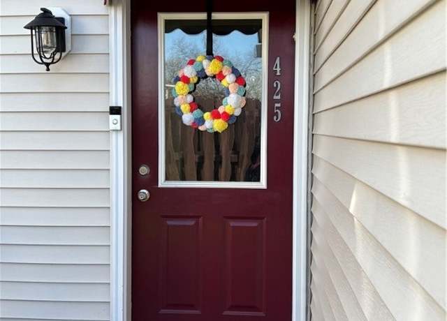 Property at 425 Banks Lndg, Painesville, OH 44077, 2 beds, 2 baths