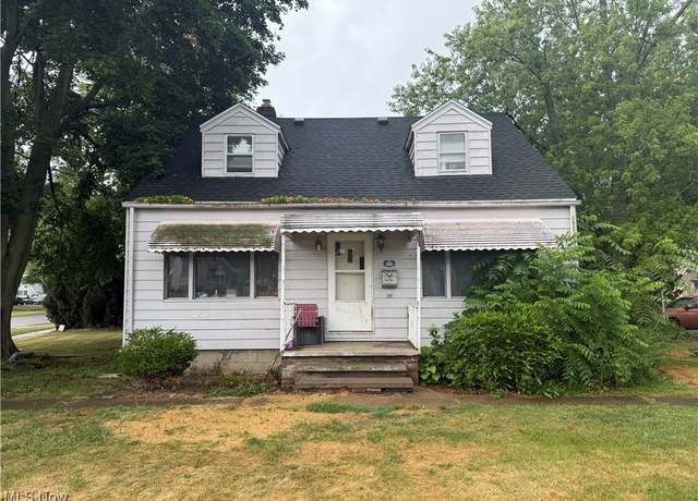 Property at 2966 Cleveland Blvd, Lorain, OH 44052, 4 beds, 2 baths