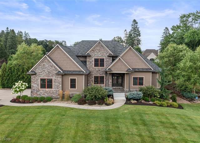 Property at 1990 E Swan Lake Cir, Kent, OH 44240, 5 beds, 4.5 baths