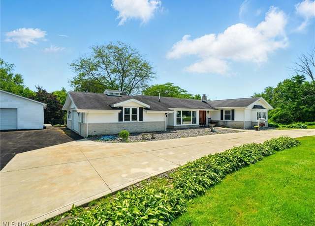 Property at 4300 Wade Ave, Ashtabula, OH 44004, 4 beds, 3.5 baths