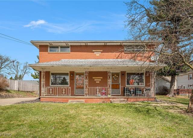 Property at 1916 Lincoln Way NW, Massillon, OH 44647, 6 beds, 3 baths