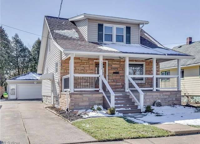 Property at 1352 Benton St, Barberton, OH 44203, 3 beds, 1 bath