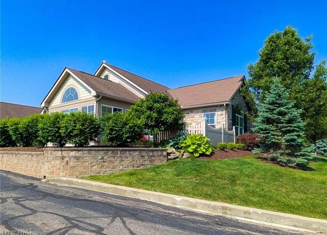 Property at 1916 Woods Dr, Streetsboro, OH 44241, 2 beds, 2 baths