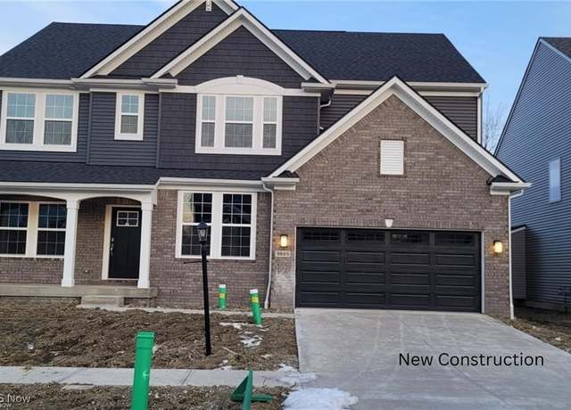 Property at 9885 Rosalee Ln, Strongsville, OH 44136, 5 beds, 3.5 baths