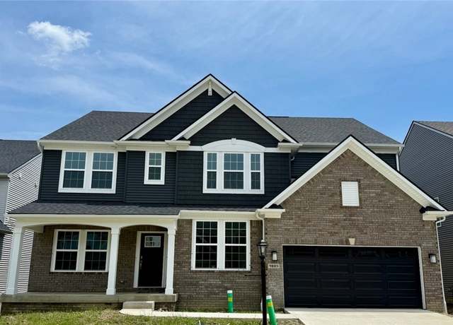 Property at 9885 Rosalee Ln, Strongsville, OH 44136, 5 beds, 3.5 baths