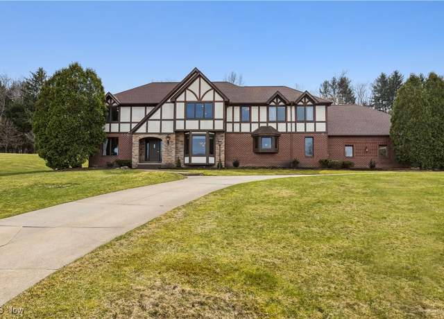 Property at 4700 Barnsleigh Dr, Bath, OH 44333, 4 beds, 4 baths