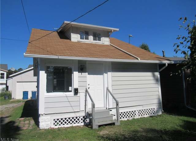 Property at 1053 Eaglewood Dr, Willoughby, OH 44094, 2 beds, 1 bath
