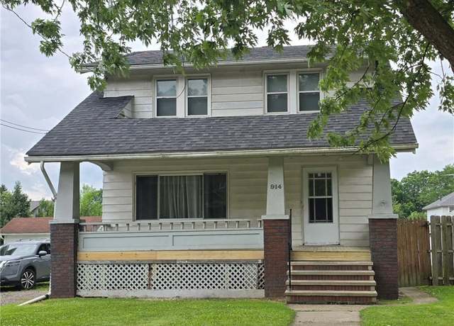 Property at 914 Dan St, Akron, OH 44310, 4 beds, 1.5 baths