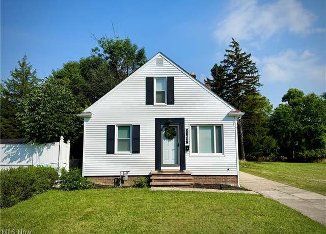 Property at 5163 Stanley Ave, Maple Heights, OH 44137, 4 beds, 1 bath