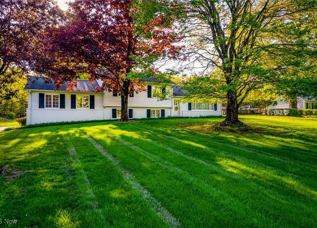 Property at 3076 Lander Rd, Pepper Pike, OH 44124, 4 beds, 3 baths