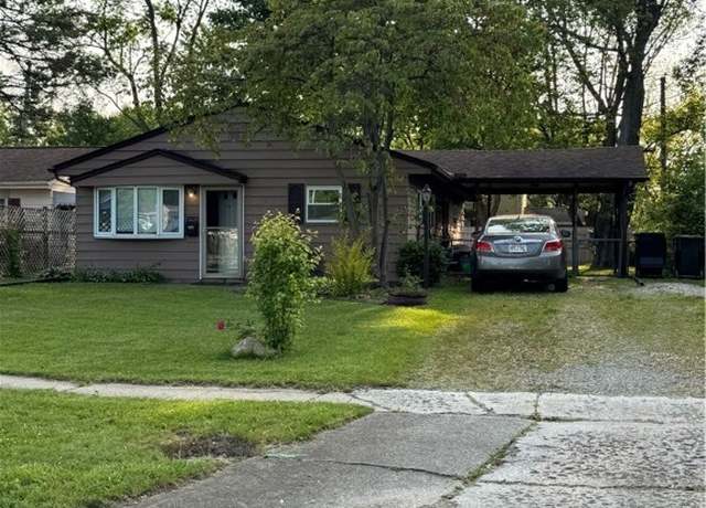 Property at 957 Fairwood Blvd, Elyria, OH 44035, 3 beds, 1 bath