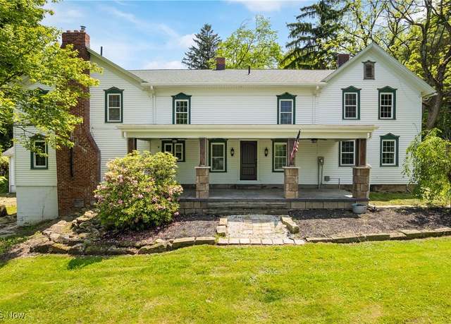 Property at 2132 Martin Rd, Mogadore, OH 44260, 4 beds, 2.5 baths