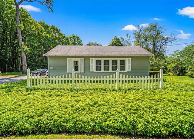 Property at 3988 Lake Rd, Conneaut, OH 44030, 4 beds, 1 bath