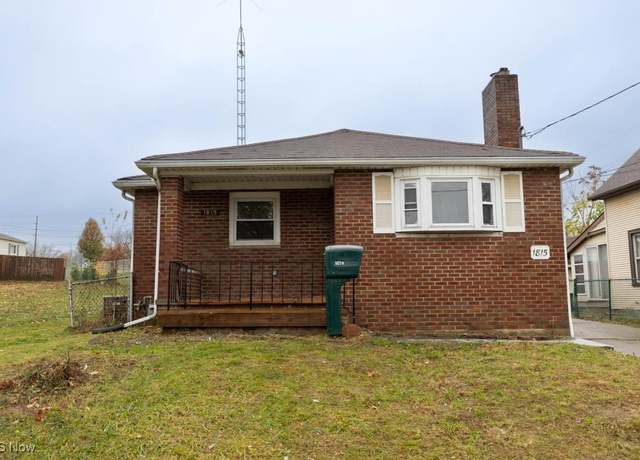 Property at 1815 Vine Ave SW, Canton, OH 44706, 2 beds, 2 baths