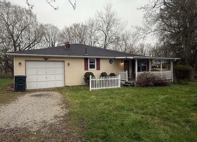 Property at 3804 Mahoning Rd NE, Canton, OH 44705, 4 beds, 3 baths
