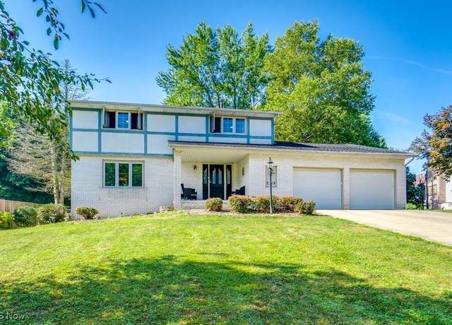 Property at 2218 Hiddenbrook St NE, Canton, OH 44721, 4 beds, 2.5 baths