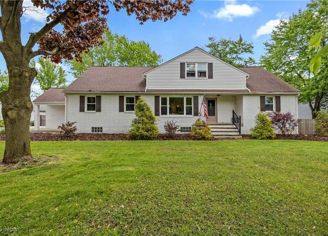 Property at 611 Avon Belden Rd, Avon Lake, OH 44012, 5 beds, 3 baths