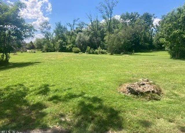 Property at 15498 Martin Dr, North Royalton, OH 44133