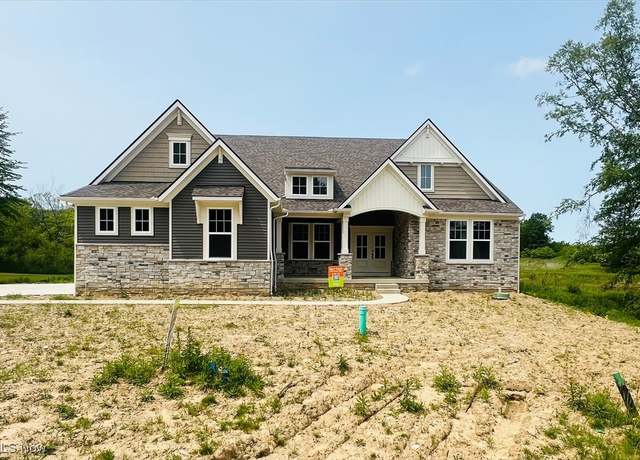 Property at 2091 Hayden Dr, Hinckley, OH 44233, 3 beds, 4 baths