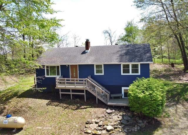 Property at 6720 Prior Rd, Nashport, OH 43830, 4 beds, 2.5 baths