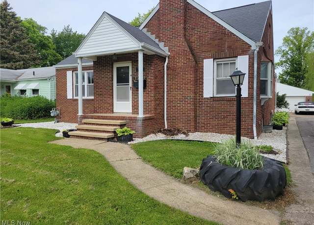 Property at 301 Schiller Ave, Sandusky, OH 44870, 7 beds, 5 baths