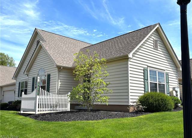 Property at 39 Village Ct, Columbiana, OH 44408, 2 beds, 2 baths