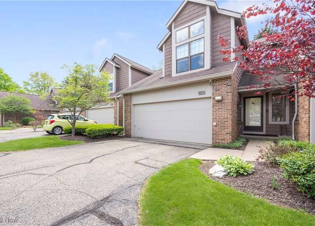 Property at 4568 Avondale Blvd NW, Canton, OH 44708, 2 beds, 1.5 baths