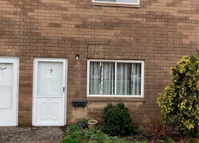 Property at 797 Babbitt Rd #9, Euclid, OH 44123, 2 beds, 1.5 baths